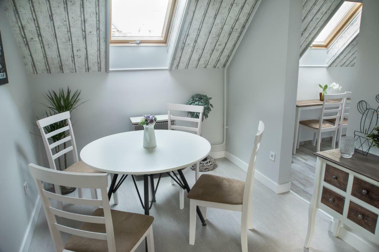 Farmhouse Apartman Apartment เอ็กเกอร์ ภายนอก รูปภาพ