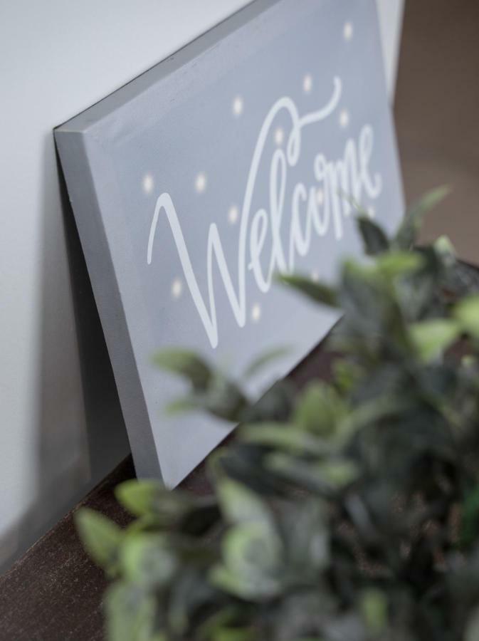 Farmhouse Apartman Apartment เอ็กเกอร์ ภายนอก รูปภาพ